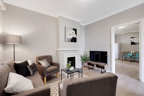 Cute And Cosy - Events, Workers, Getaways - Taree Accommodation 8