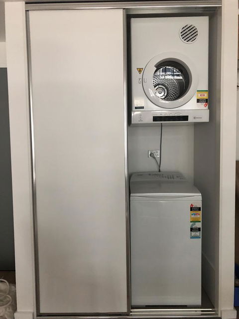 Resort Style Luxury City Apartment + Free Car Parking - Taree Accommodation 32