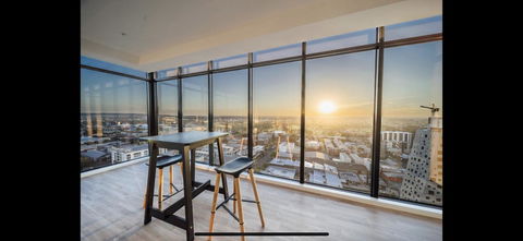 Resort Style Luxury City Apartment + Free Car Parking - Taree Accommodation 25