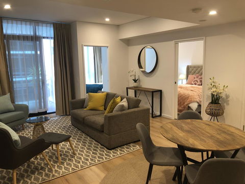 Resort Style Luxury City Apartment + Free Car Parking - Taree Accommodation 10