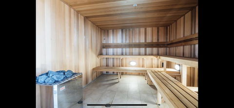 Resort Style Luxury City Apartment + Free Car Parking - Taree Accommodation 29