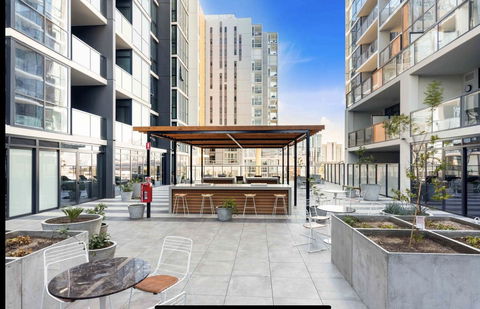 Resort Style Luxury City Apartment + Free Car Parking - Taree Accommodation 21