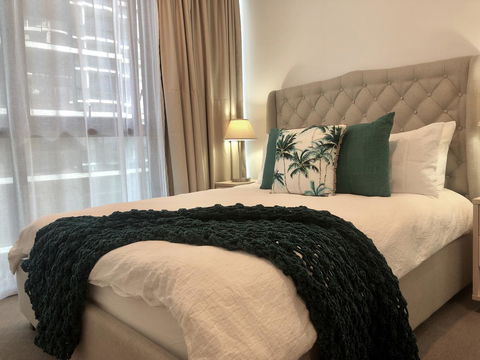 Resort Style Luxury City Apartment + Free Car Parking - Taree Accommodation 8