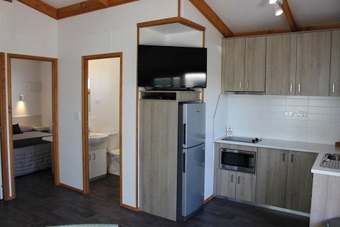 Ceduna Foreshore Caravan Park - Taree Accommodation 11