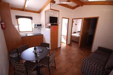 Ceduna Foreshore Caravan Park - Taree Accommodation 37
