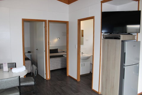 Ceduna Foreshore Caravan Park - Taree Accommodation 9