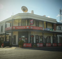 Commercial Hotel Morgan - Taree Accommodation