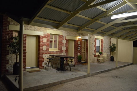 Two Cow Cottage Bed & Breakfast - Taree Accommodation 32