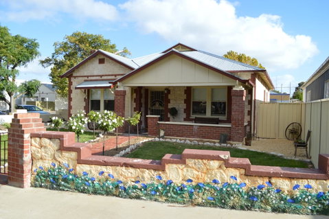 Two Cow Cottage Bed & Breakfast - Taree Accommodation 15