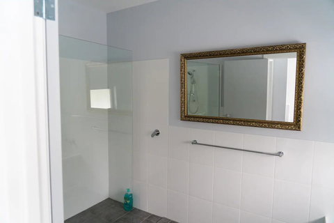 Gawler Townhouse 3 Bedroom - Taree Accommodation 6