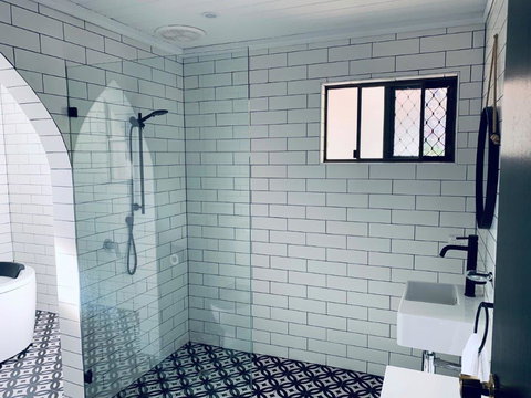 The Manor Basket Range - Taree Accommodation 10