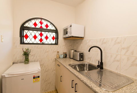 The Manor Basket Range - Taree Accommodation 5