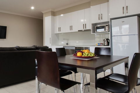 Renmark Holiday Apartments - Taree Accommodation 2