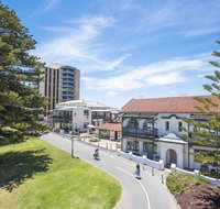 Seawall Apartments - Taree Accommodation