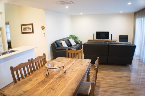 Longreach At Port Elliot - Taree Accommodation 4