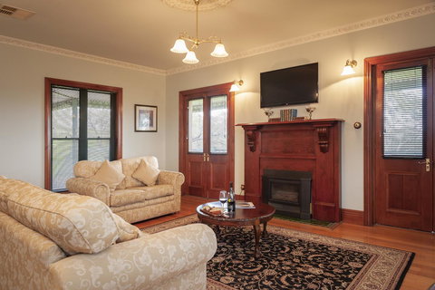 Angaston Saleyards Luxury Accommodation - Taree Accommodation 25