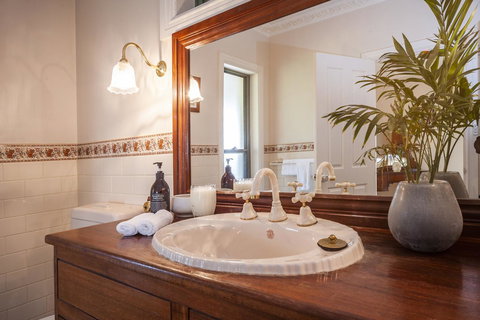 Angaston Saleyards Luxury Accommodation - Taree Accommodation 28