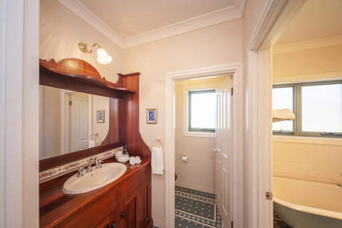 Angaston Saleyards Luxury Accommodation - Taree Accommodation 14