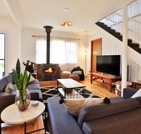 Hudson Bay  Basin View-Pet Friendly-15 Mins to Hyams Beach - Taree Accommodation