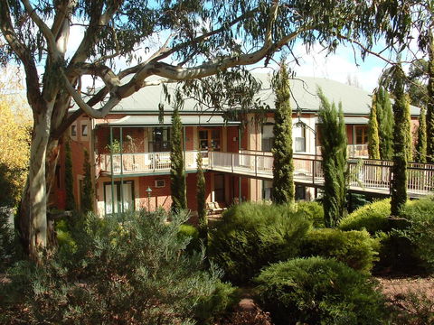 Clare Country Club - Taree Accommodation 2