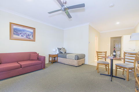 Clare Country Club - Taree Accommodation 10