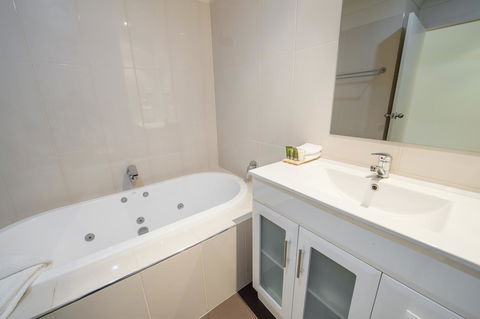 Clare Country Club - Taree Accommodation 23