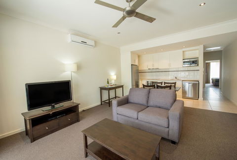 Clare Country Club - Taree Accommodation 13