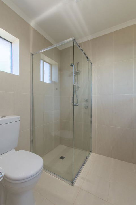 Mick O\'Sheas - Taree Accommodation 23