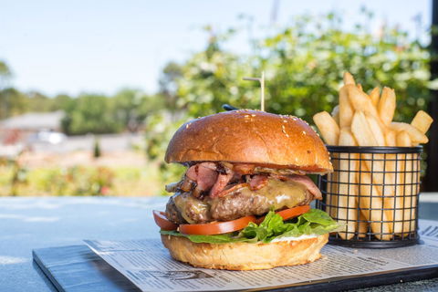 Mick O\'Sheas - Taree Accommodation 42