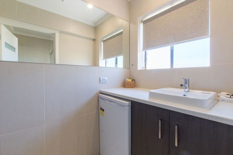 Mick O\'Sheas - Taree Accommodation 26