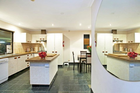 The Palms - Taree Accommodation 14