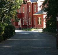 Pirralilla Estate Adelaide Hills - Taree Accommodation