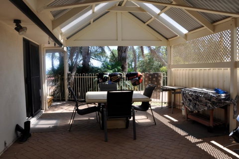 The Club House - Taree Accommodation 1