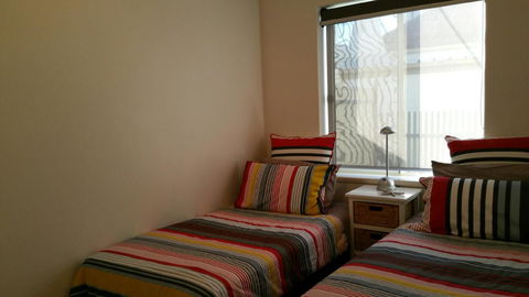 Acaill Accommodation Esplanade Living Self Check-In Self Check-Out - Taree Accommodation 25