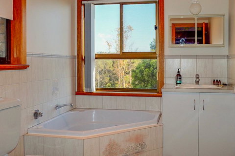 Seacroft - Taree Accommodation 23