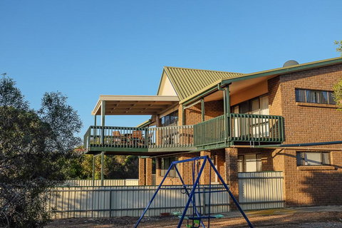 Seacroft - Taree Accommodation 26