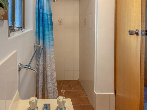 Seacroft - Taree Accommodation 11