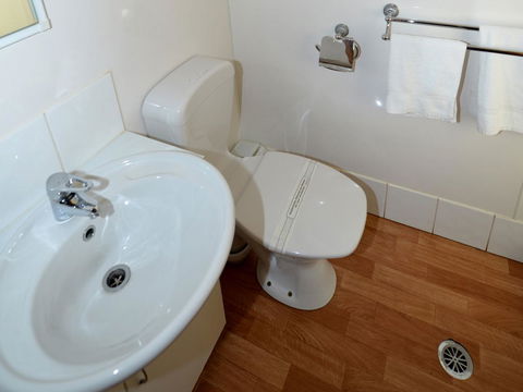 Echo Holiday Parks - Renmark - Taree Accommodation 21