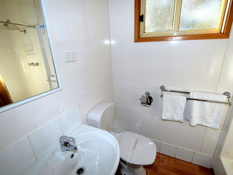 Echo Holiday Parks - Renmark - Taree Accommodation 14