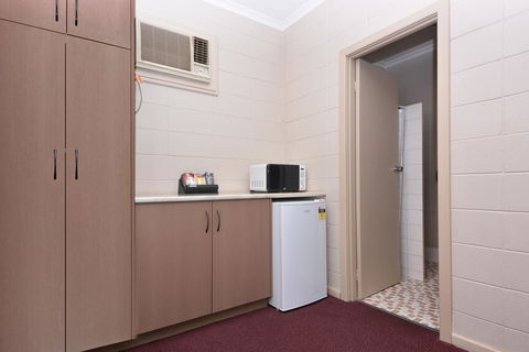 Motel Poinsettia - Taree Accommodation 19
