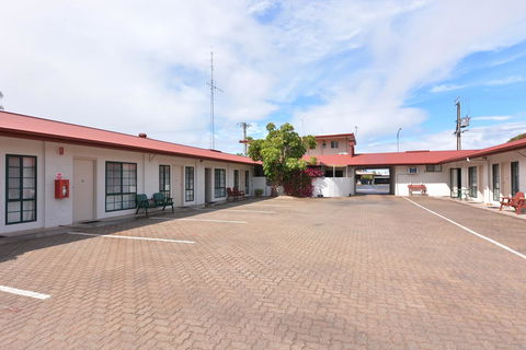 Motel Poinsettia - Taree Accommodation 7