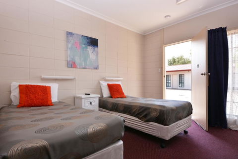 Motel Poinsettia - Taree Accommodation 30