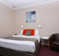 Motel Poinsettia - Taree Accommodation