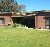 Hilltop Escape - Taree Accommodation