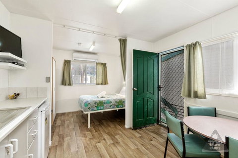 Gawler Caravan Park - Taree Accommodation 28