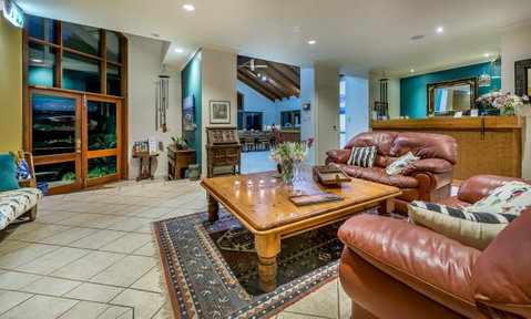 Chimes Spa Retreat - Taree Accommodation 4
