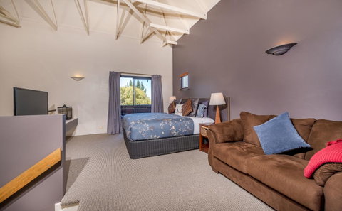 Chimes Spa Retreat - Taree Accommodation 13