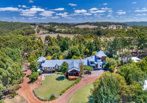 Chimes Spa Retreat - Taree Accommodation 3