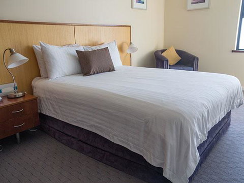 Ocean Beach Hotel - Taree Accommodation 0