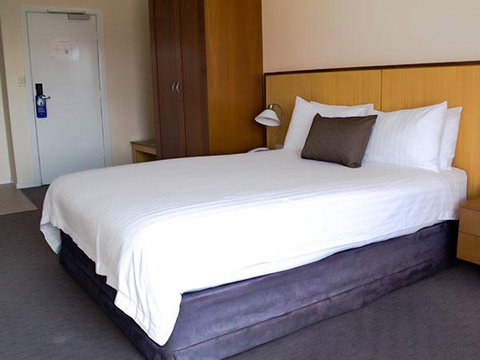 Ocean Beach Hotel - Taree Accommodation 2